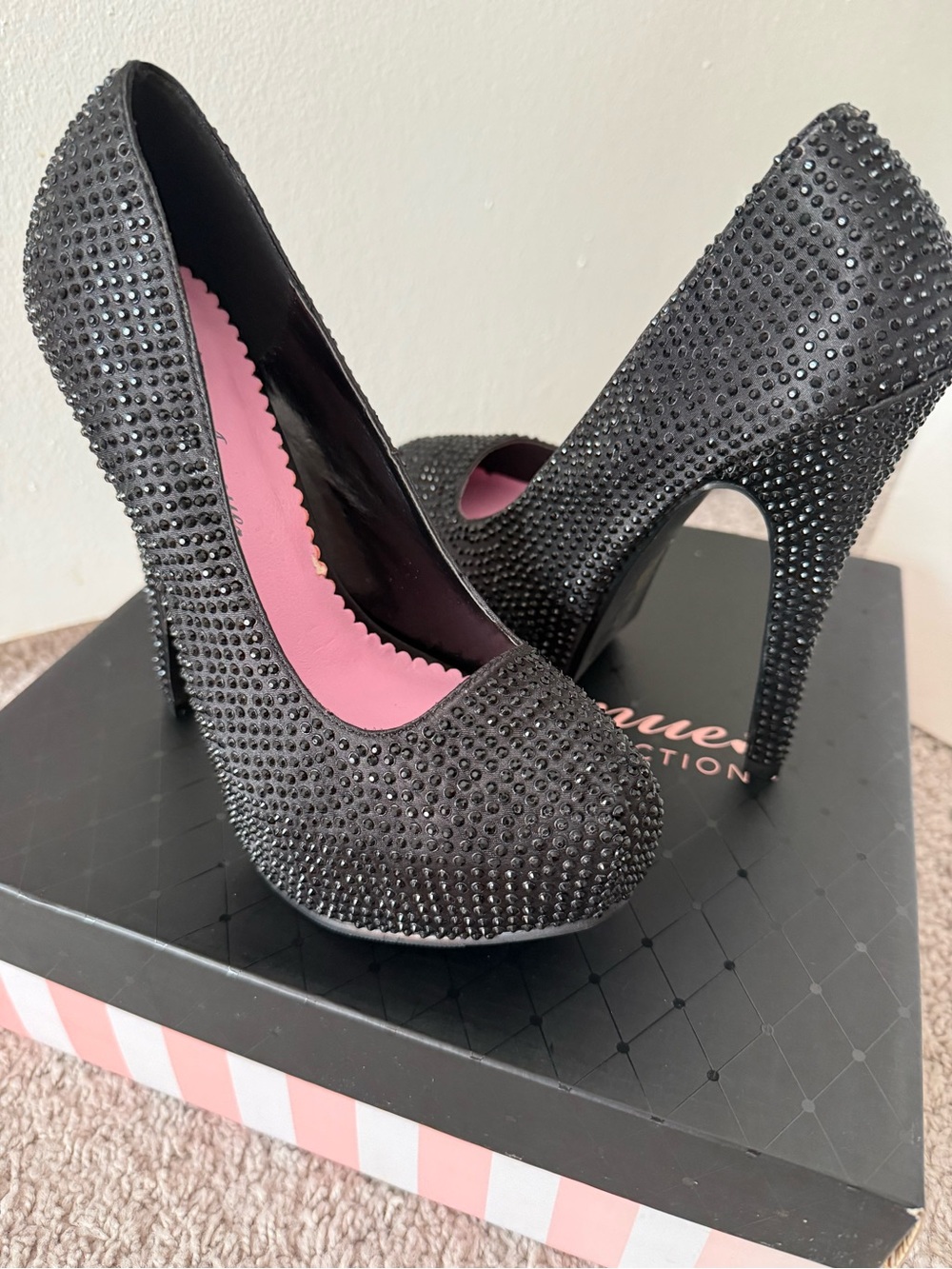 Leg Avenue Black Crystal-Studded High Heel Pumps with Pink Insole